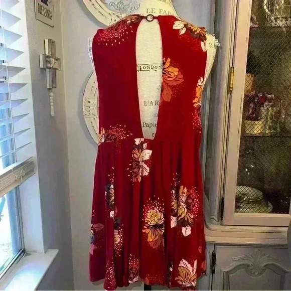 Free People Floral Red Women's Top size small - Picture 2 of 7